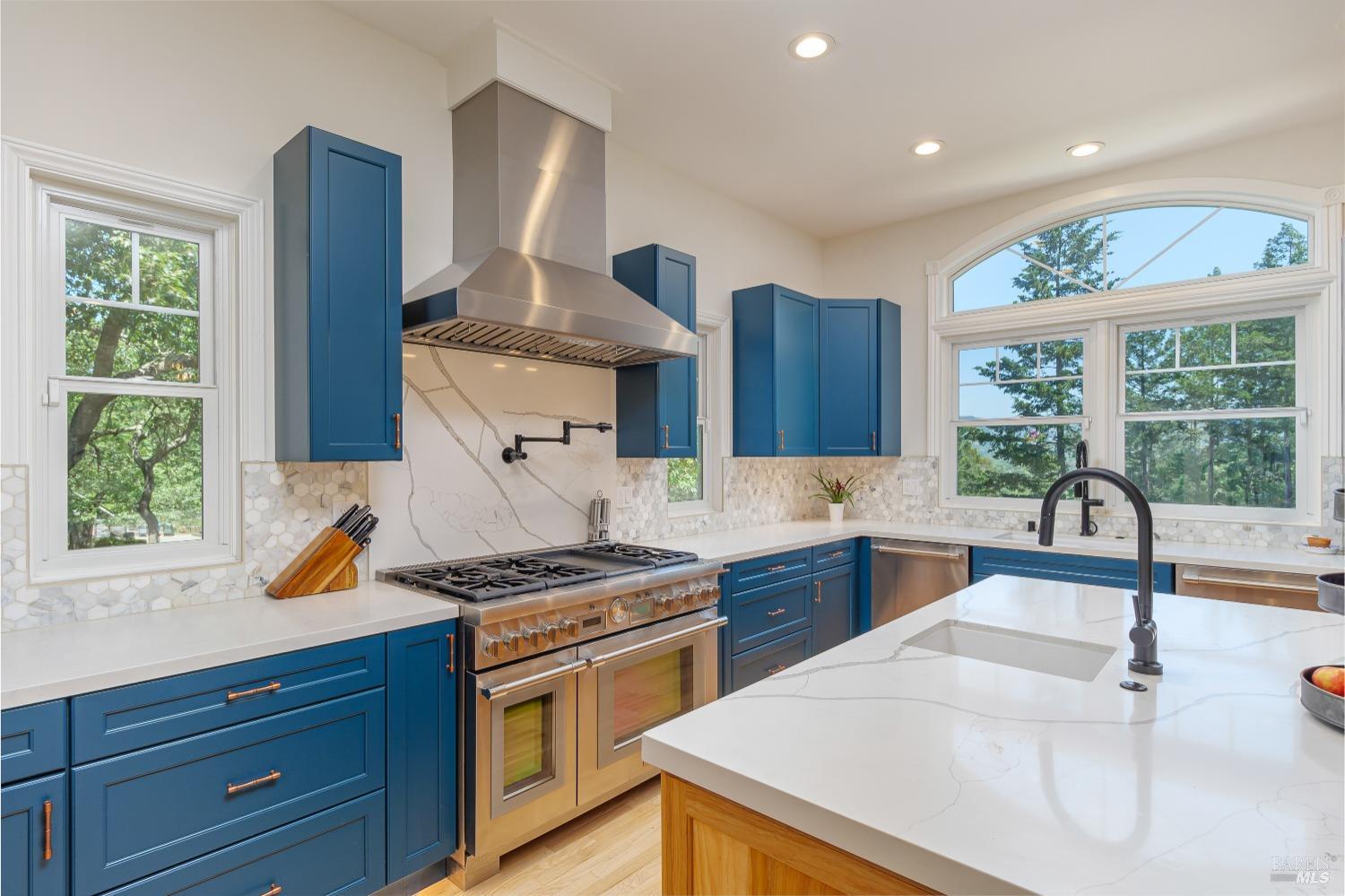 1362-1362 Manzanita Ct
