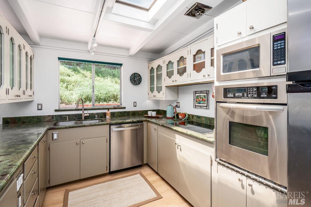 317 Sausalito St