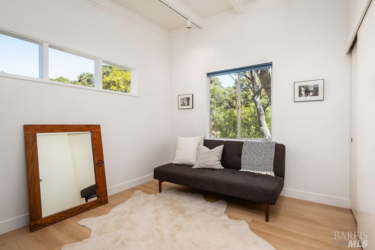 317 Sausalito St