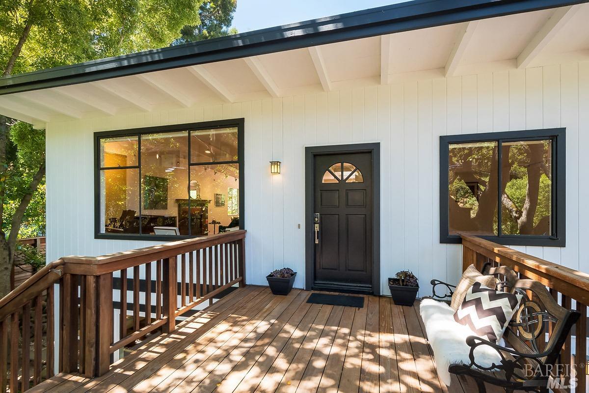 317 Sausalito St