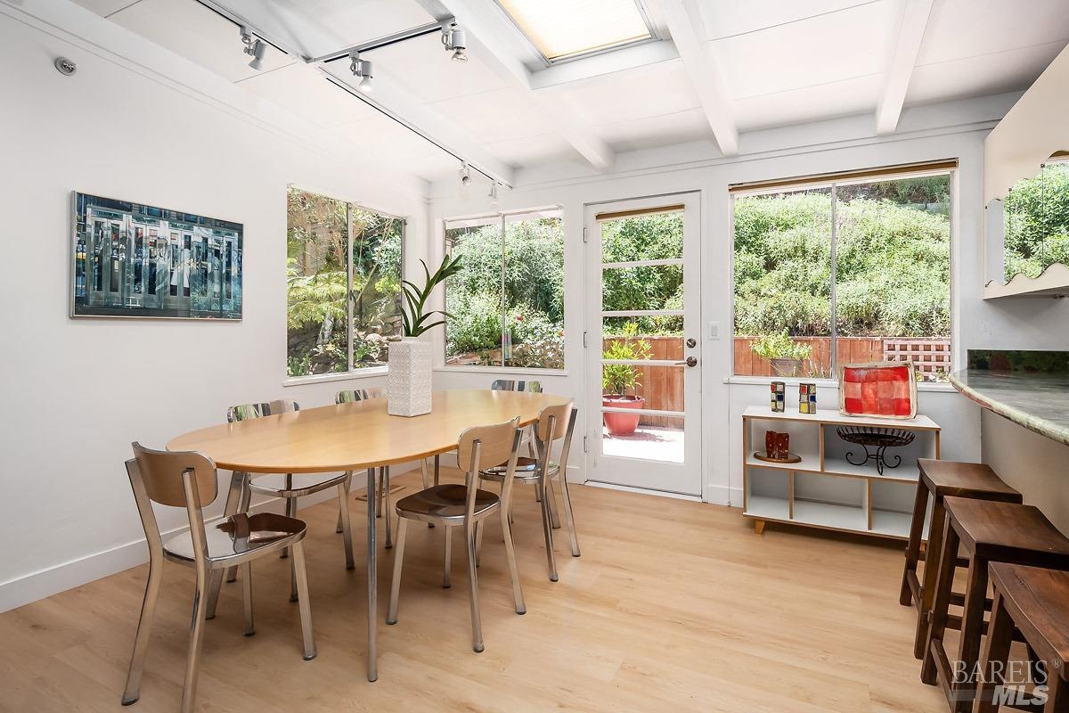 317 Sausalito St