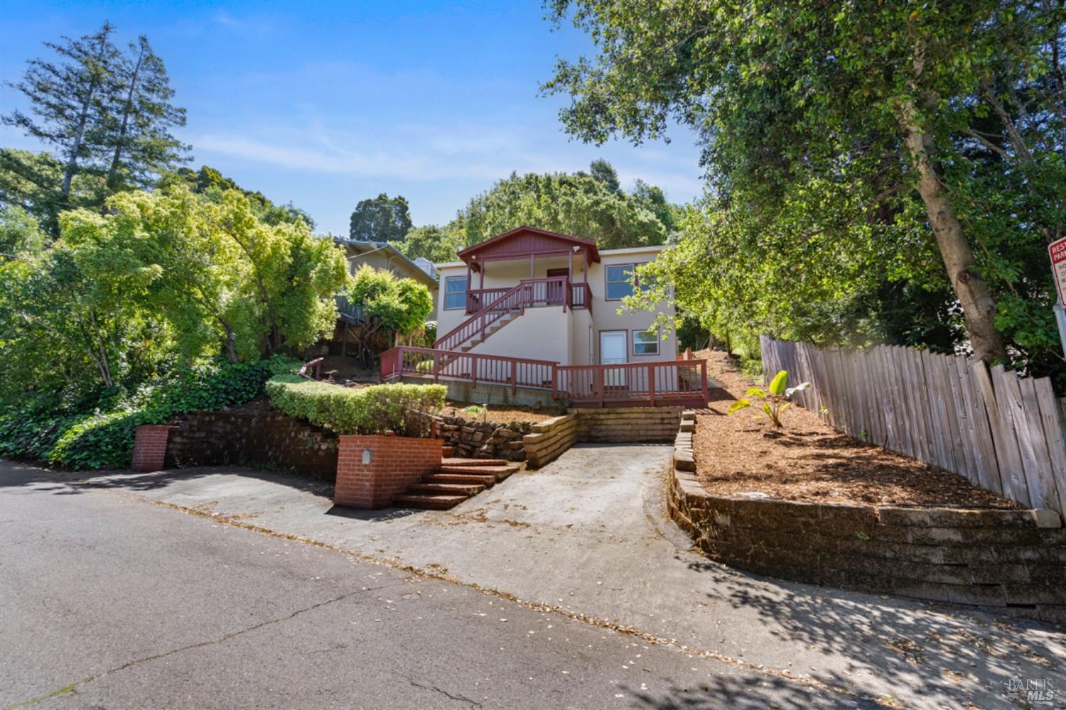 163 Terrace Ave