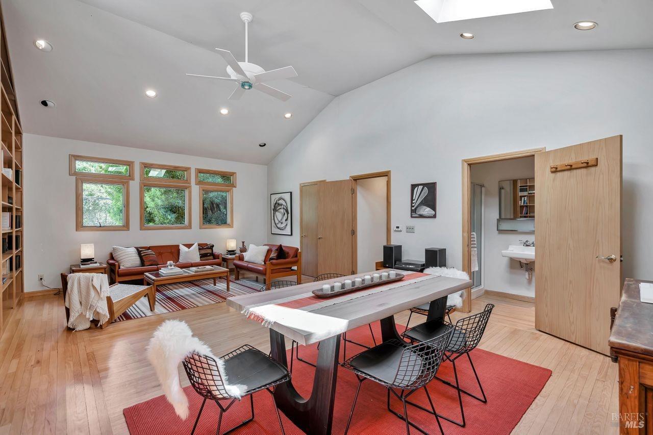 272 Cascade Dr