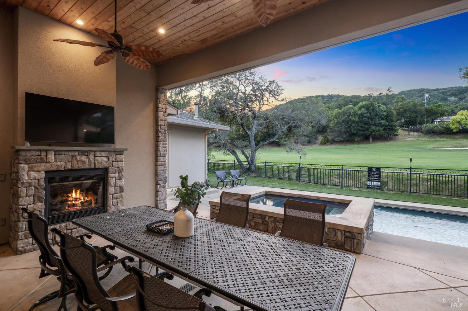 548 Fairway Dr