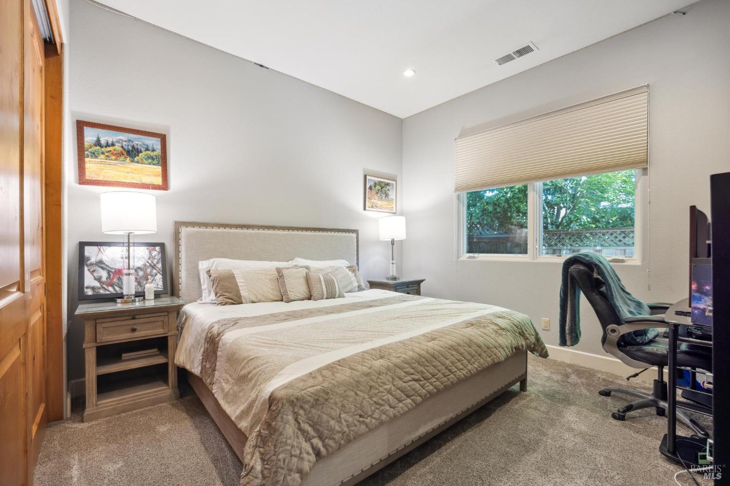 548 Fairway Dr