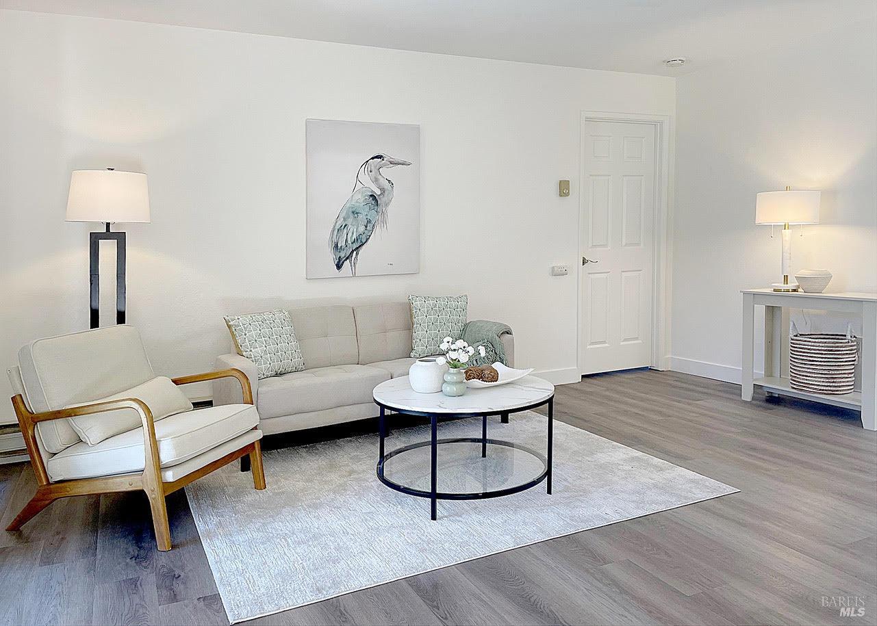 100 Marin Center Dr #44