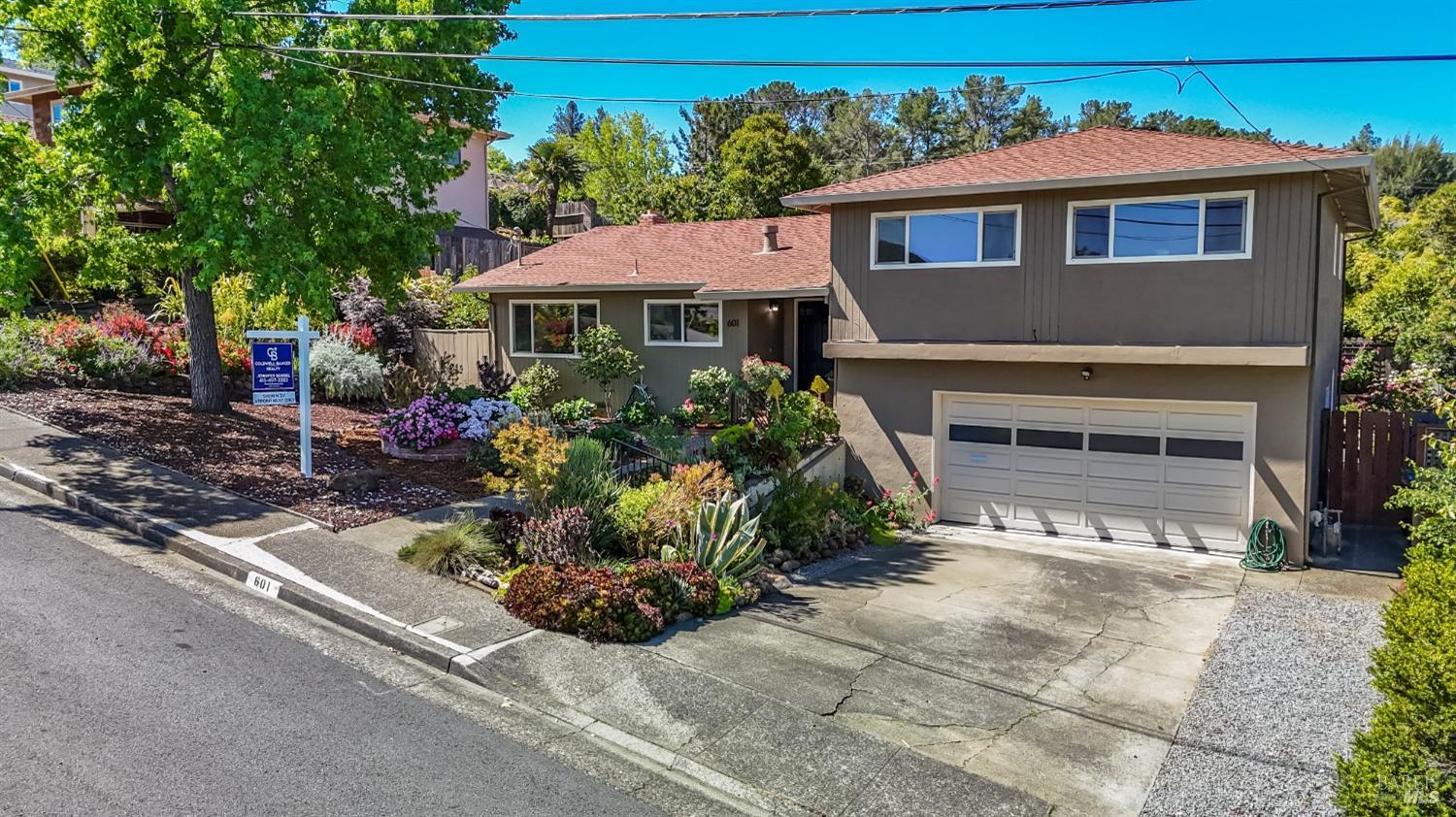 601 Thornwood Ter