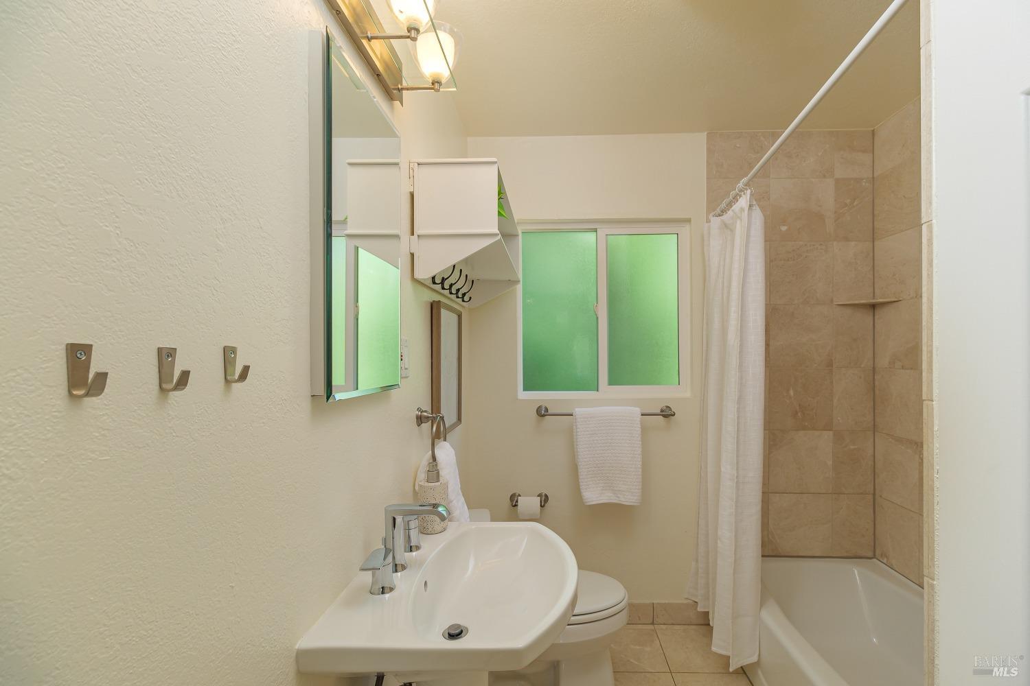 152 Reservoir Rd