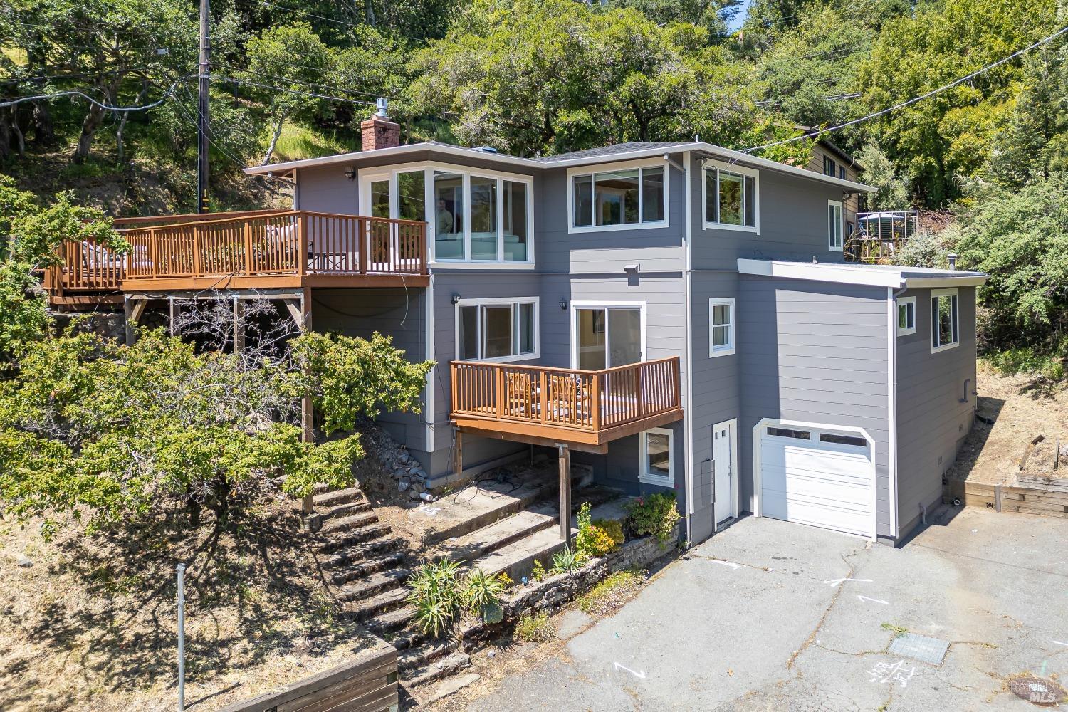 152 Reservoir Rd
