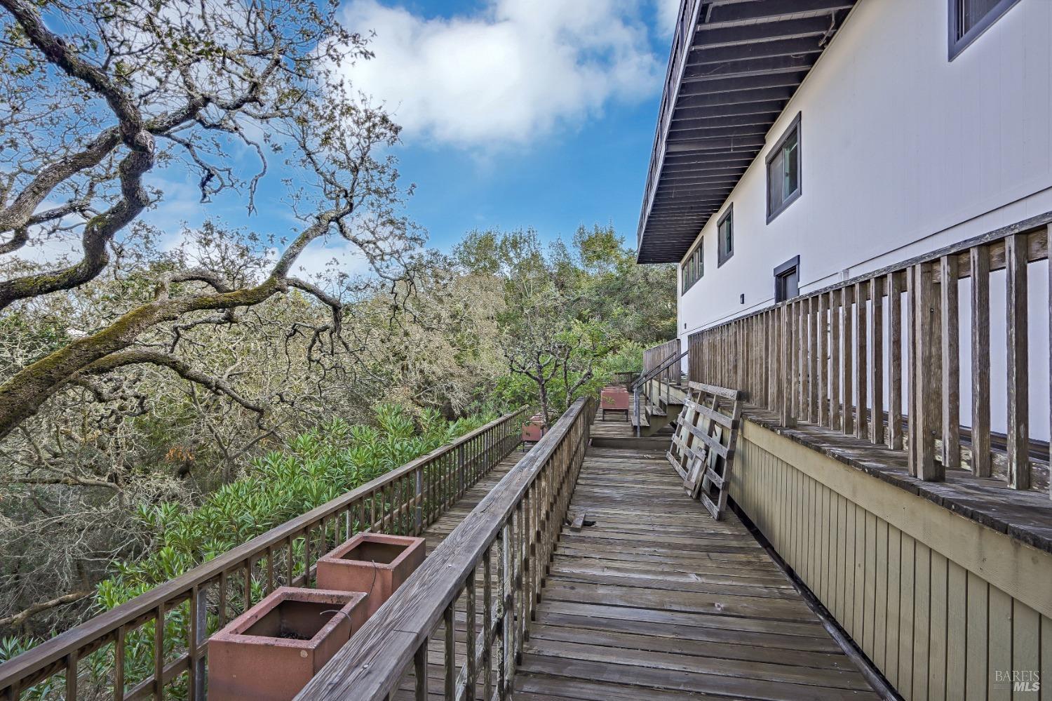 155 Cerro Crest Dr