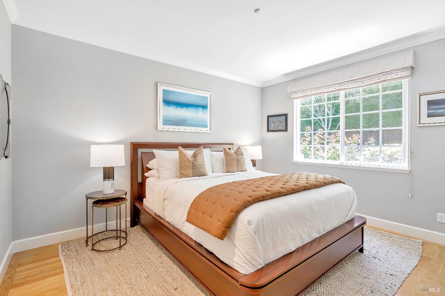 6 Bay Laurel Ln