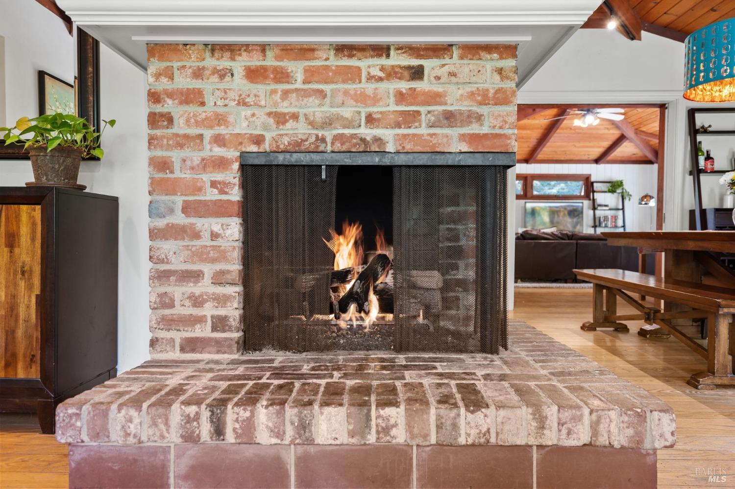 110 Legend Rd