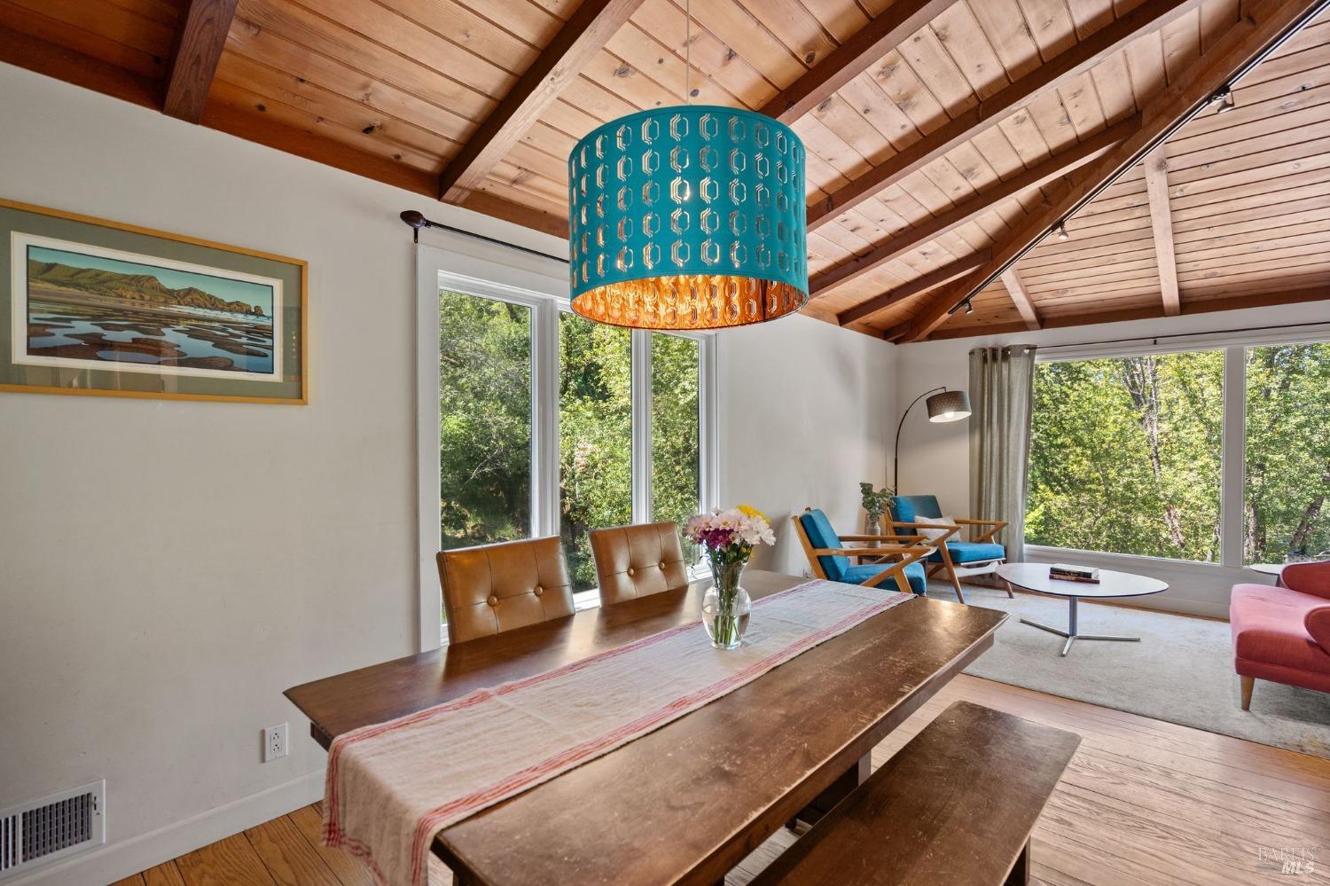 110 Legend Rd