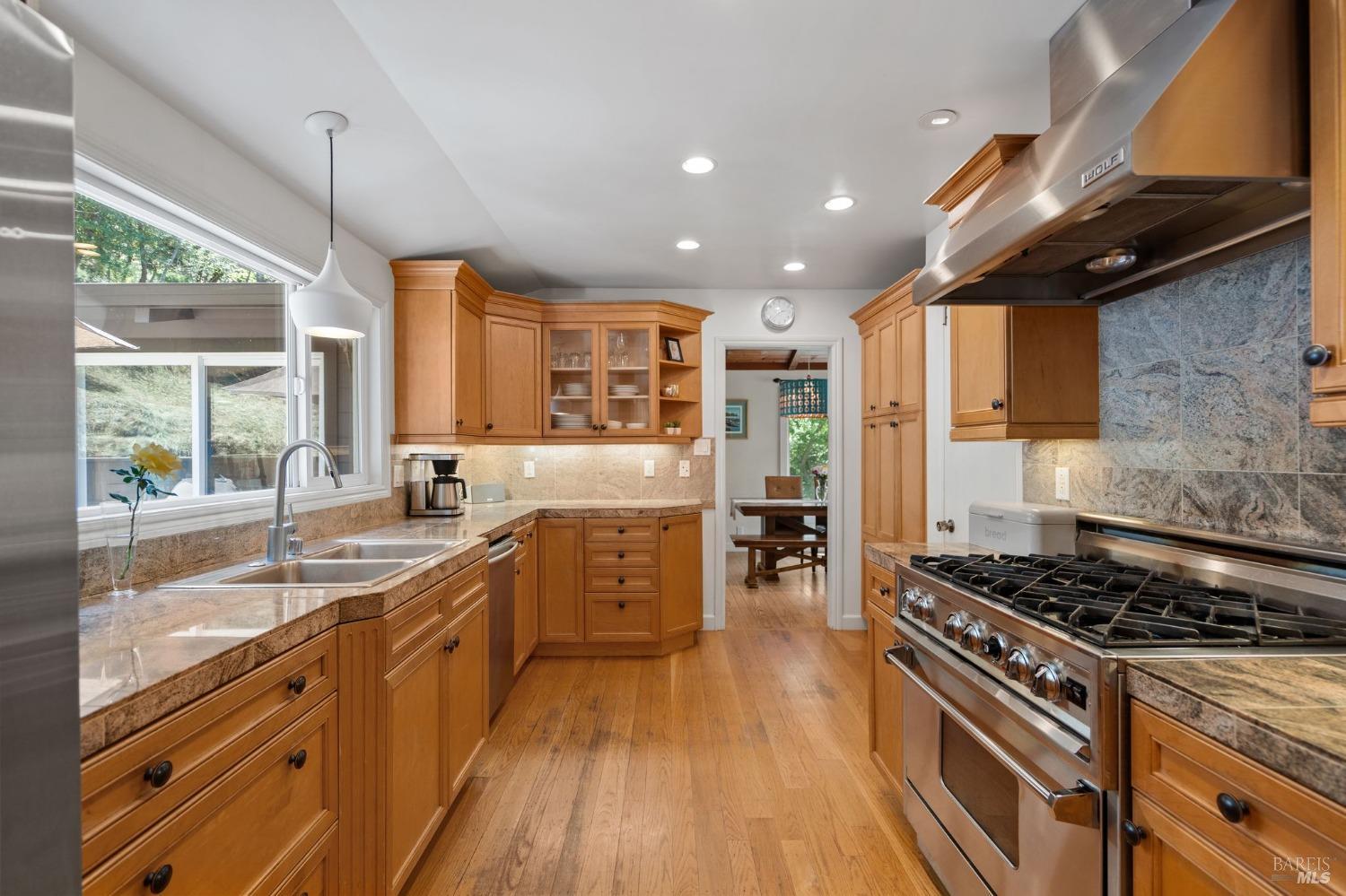 110 Legend Rd