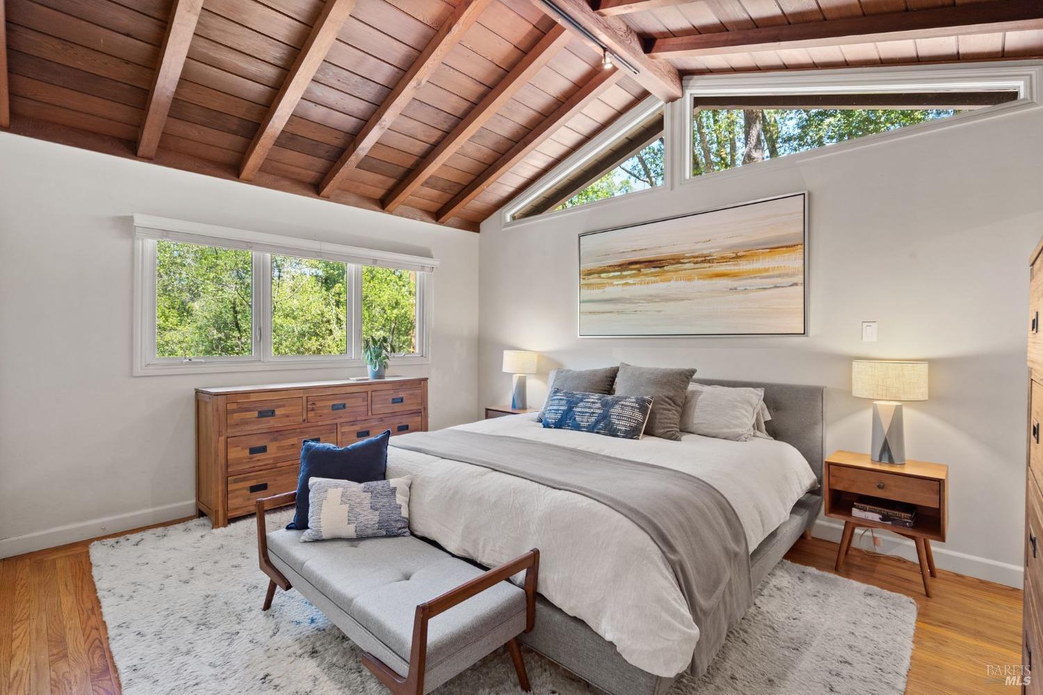 110 Legend Rd