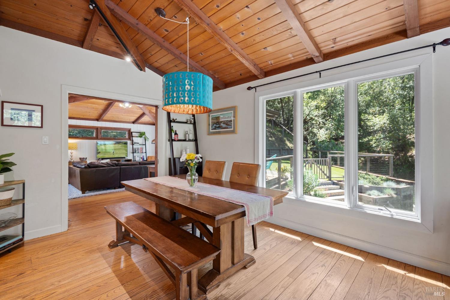 110 Legend Rd