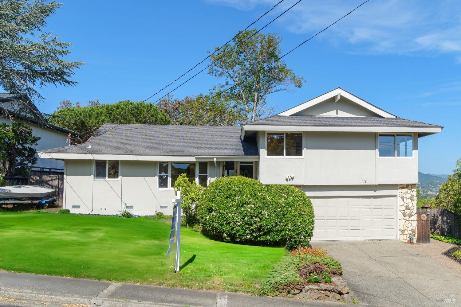 13 Privateer Dr