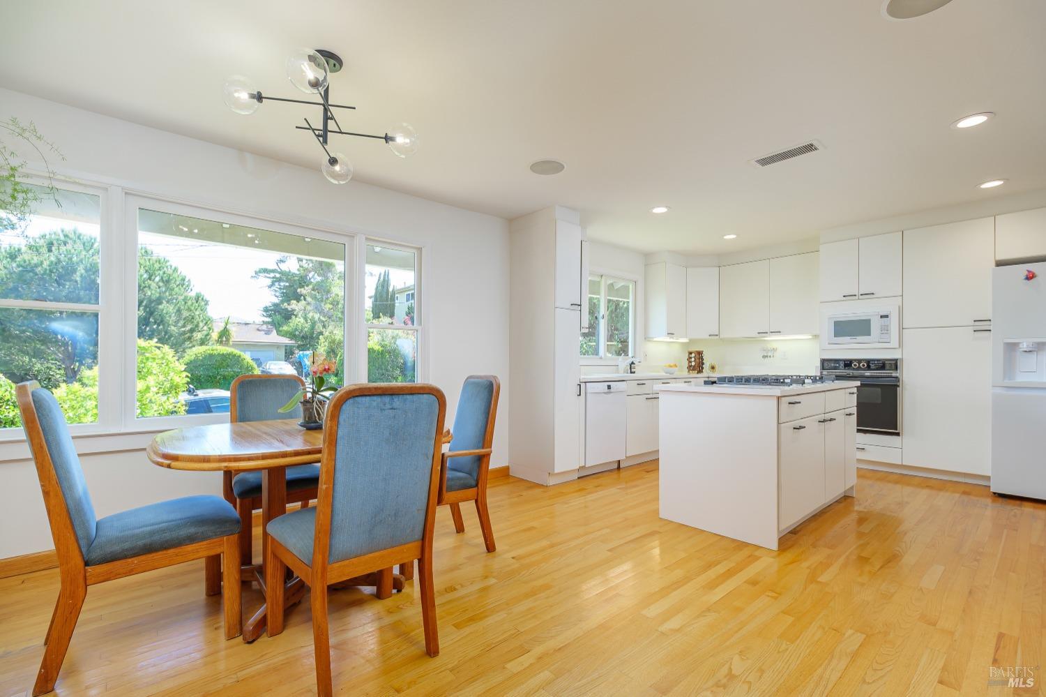 13 Privateer Dr