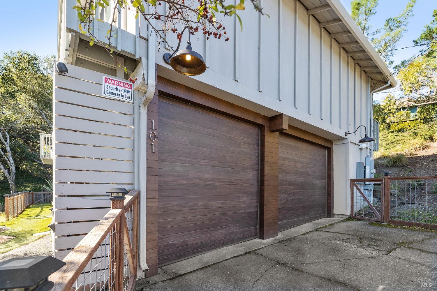 101 Oak Springs Dr
