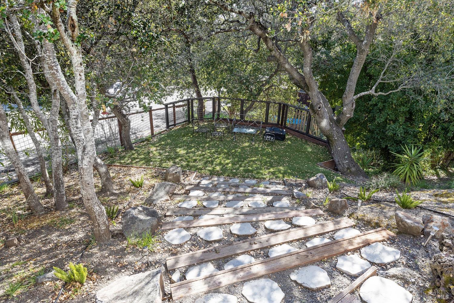 101 Oak Springs Dr