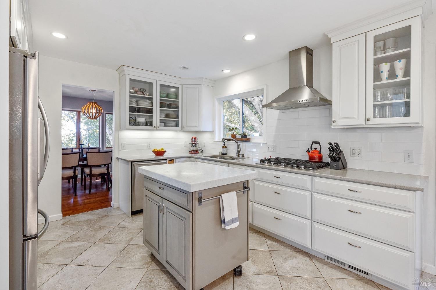 101 Oak Springs Dr