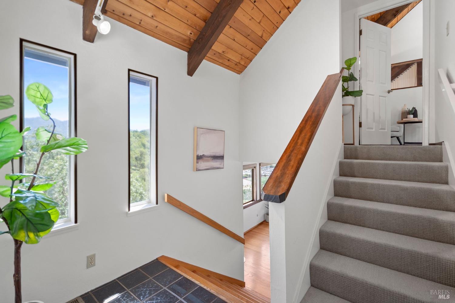 415 Sequoia Dr