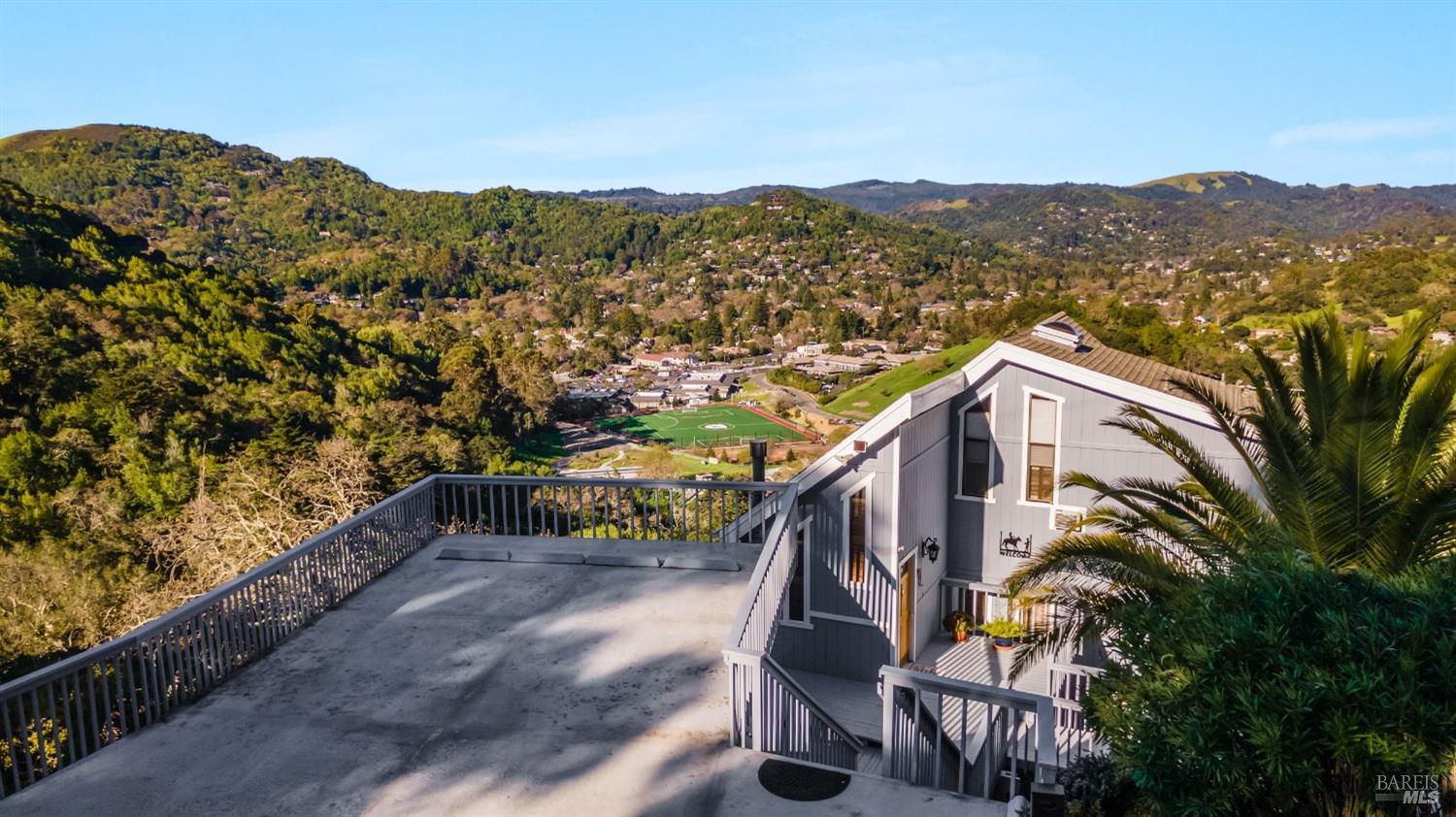 415 Sequoia Dr