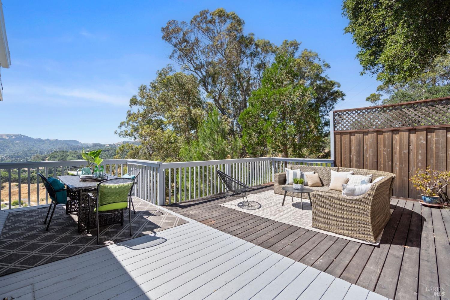 415 Sequoia Dr