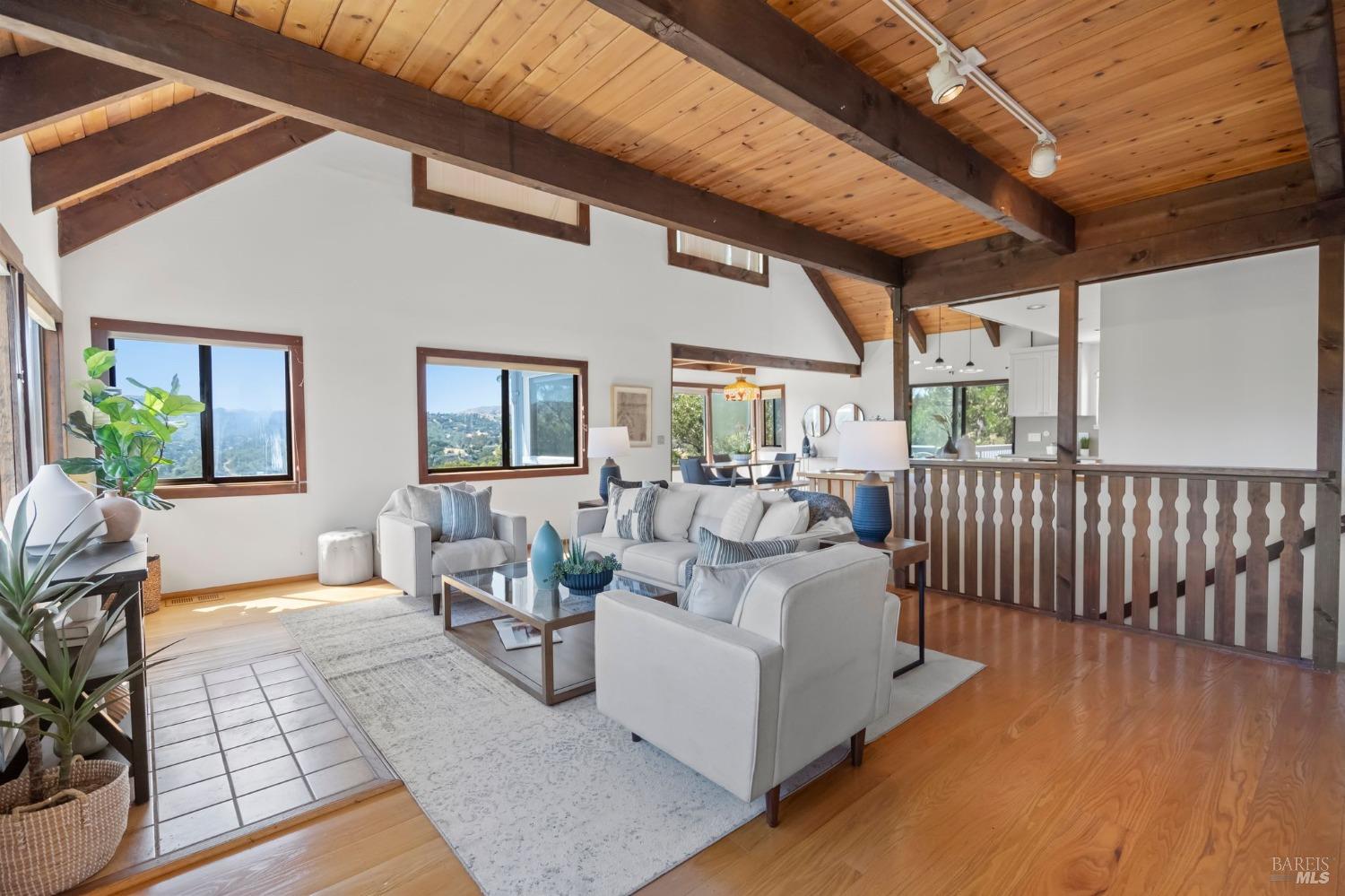 415 Sequoia Dr