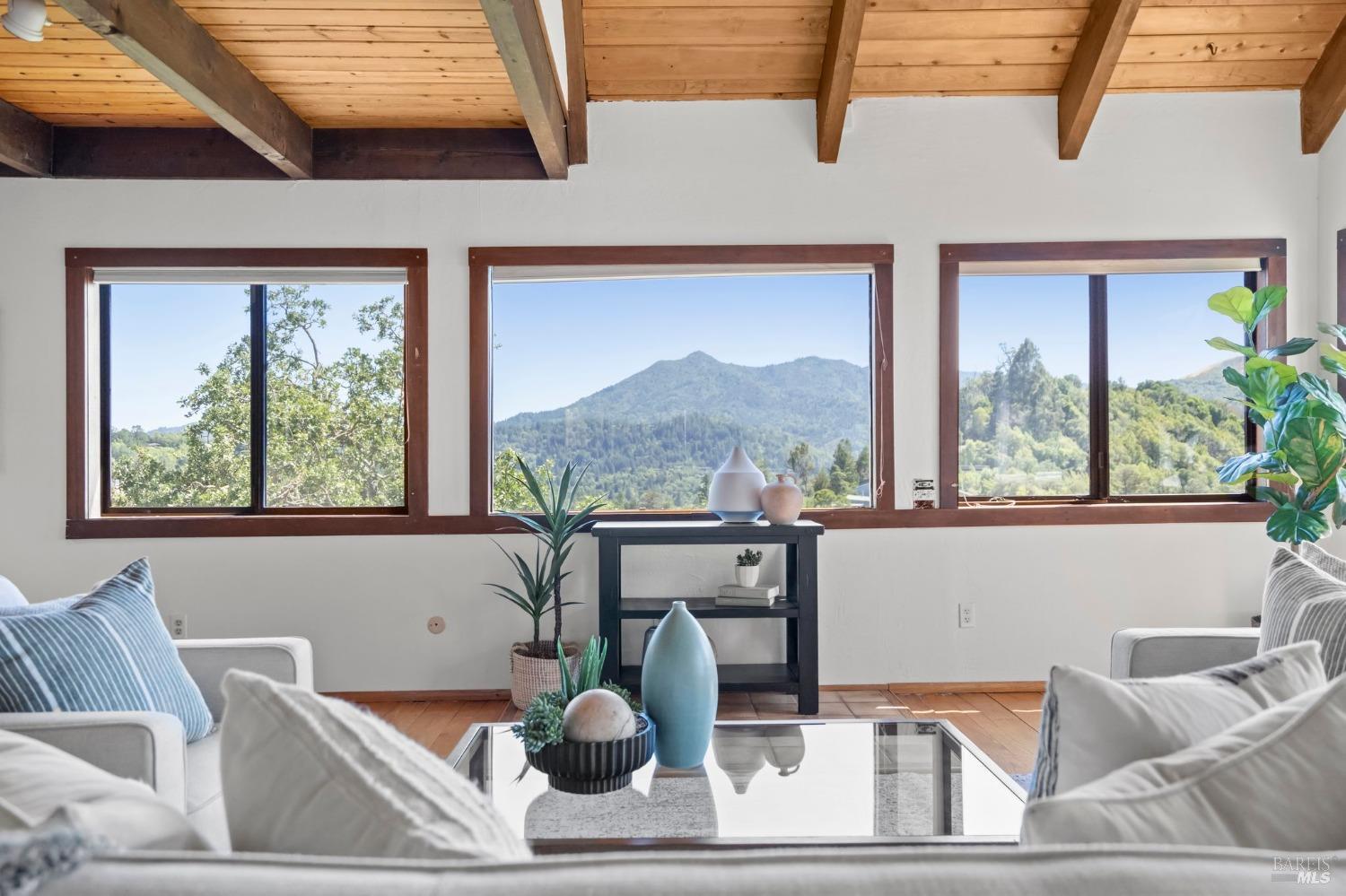 415 Sequoia Dr