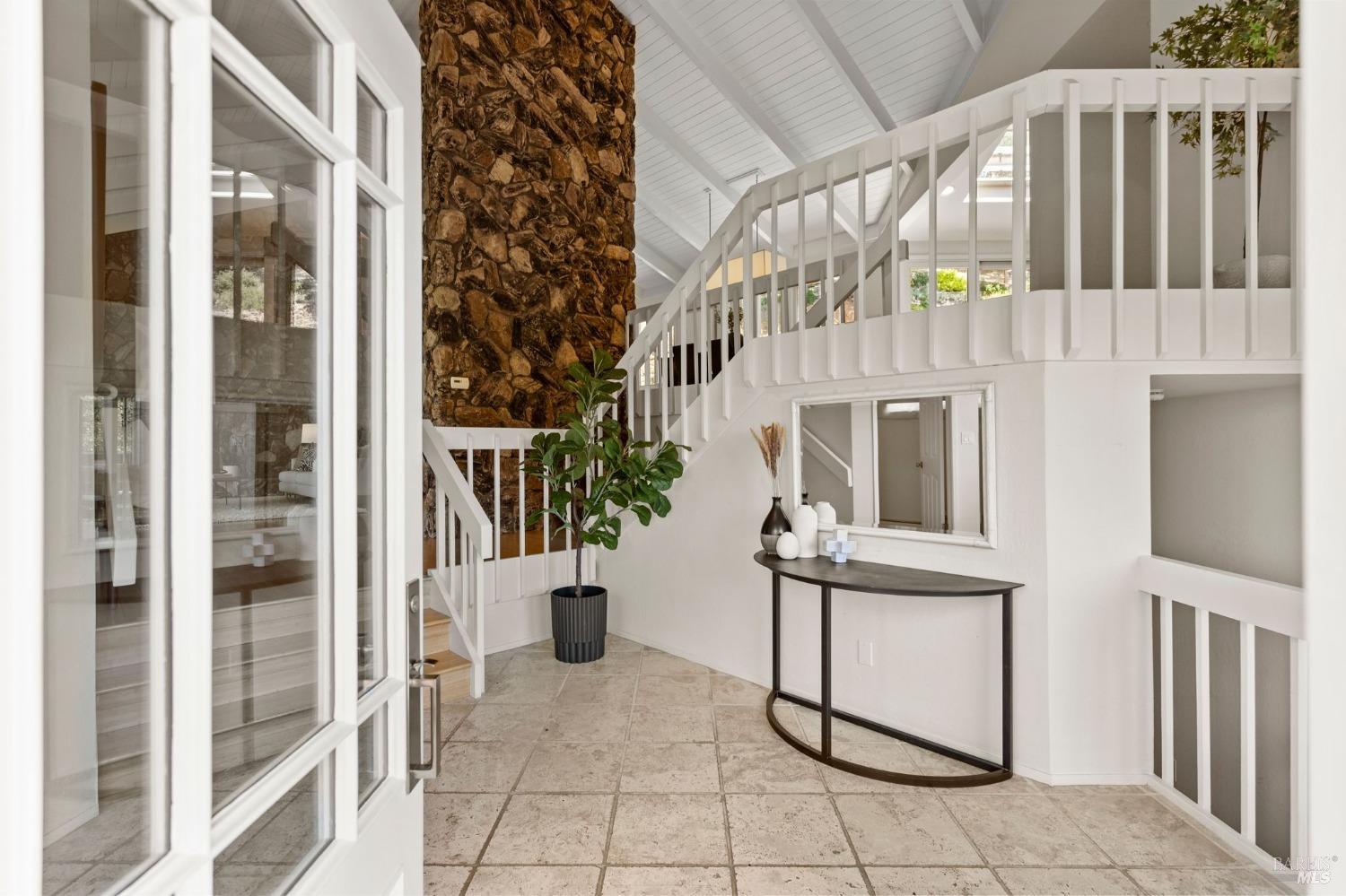 207 Deer Hollow Rd