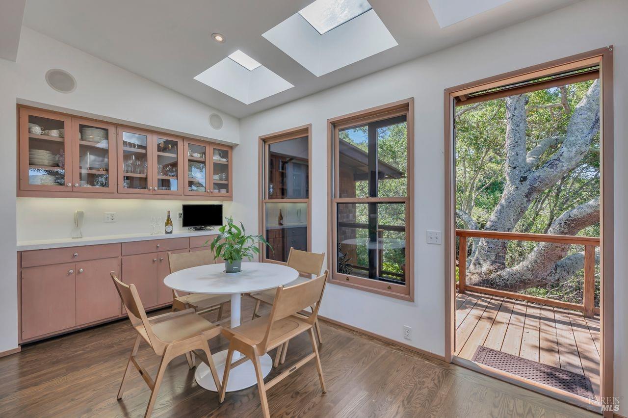 25 Vista Dr
