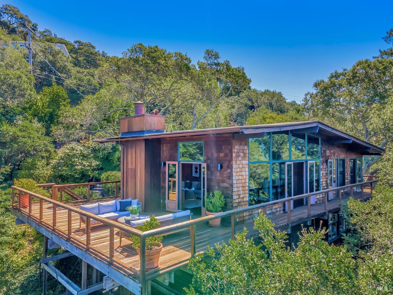 25 Vista Dr