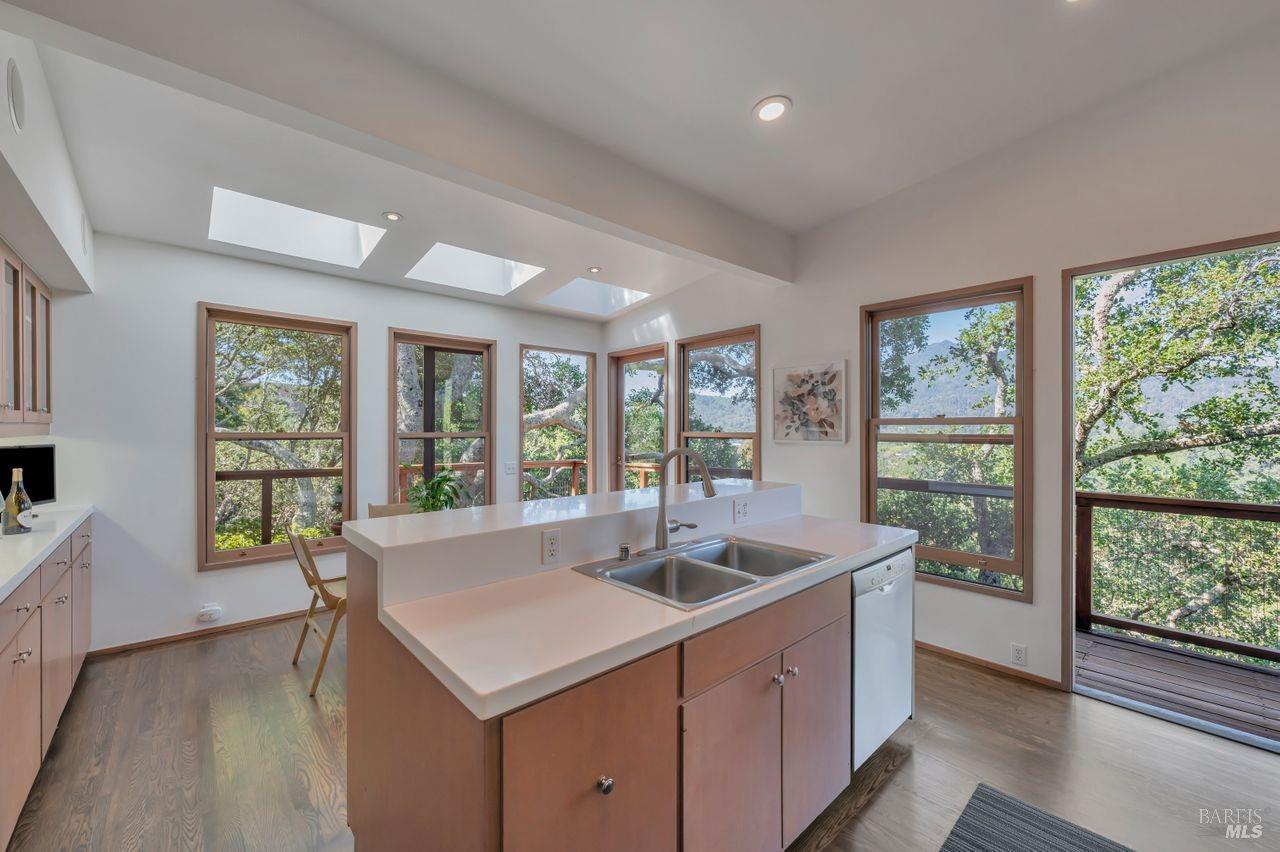 25 Vista Dr
