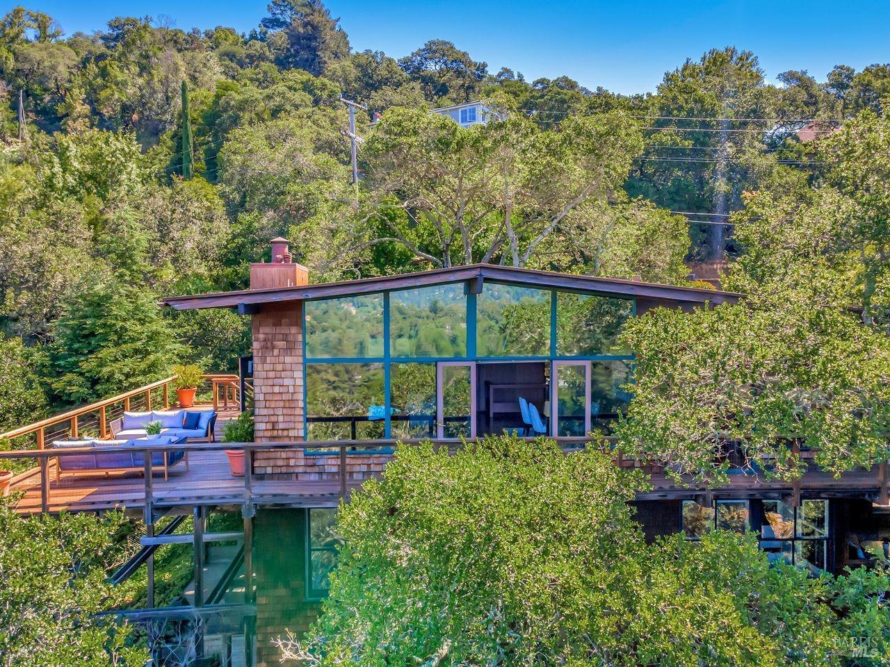 25 Vista Dr
