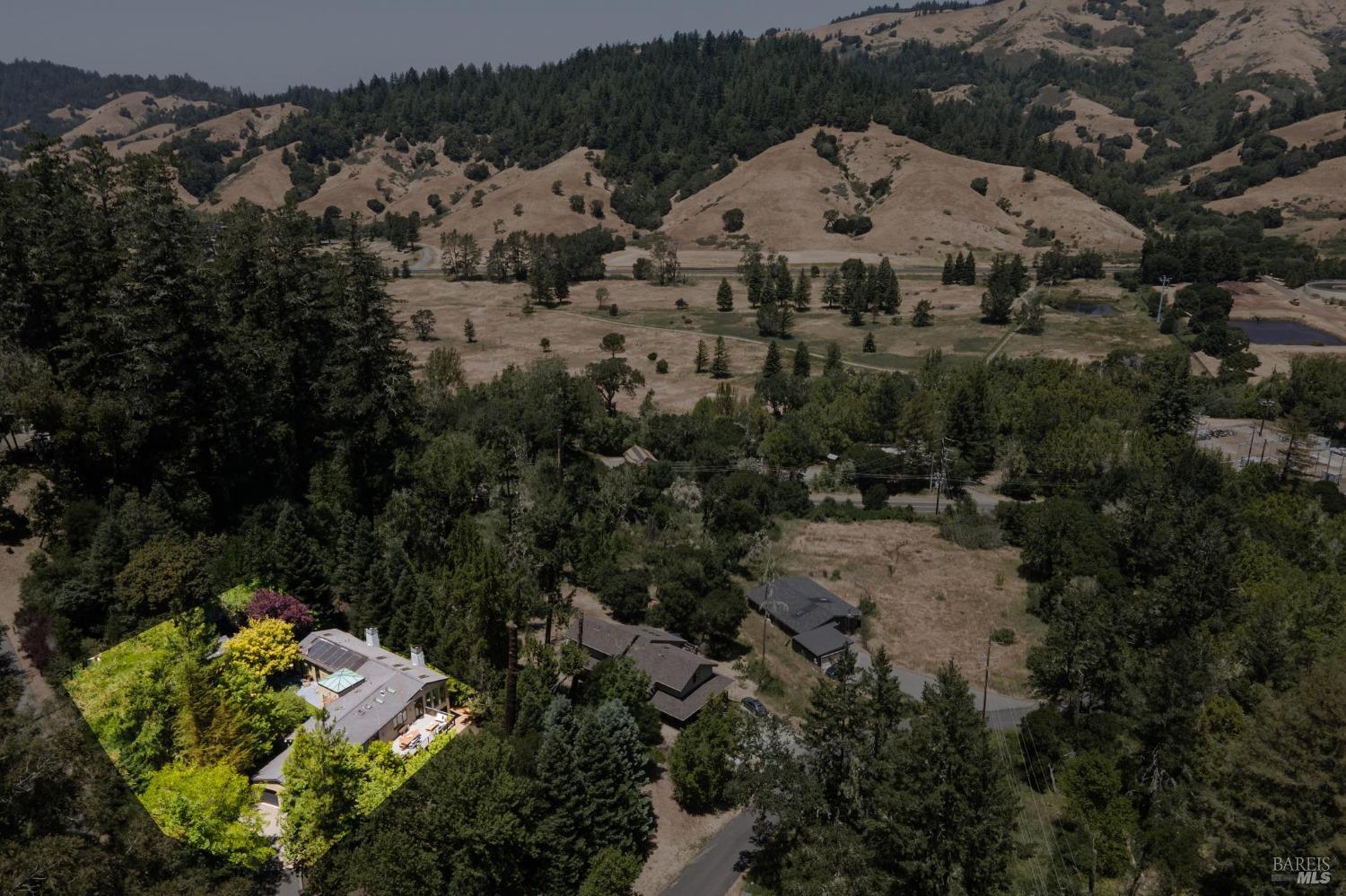 12 Meadow View Ln