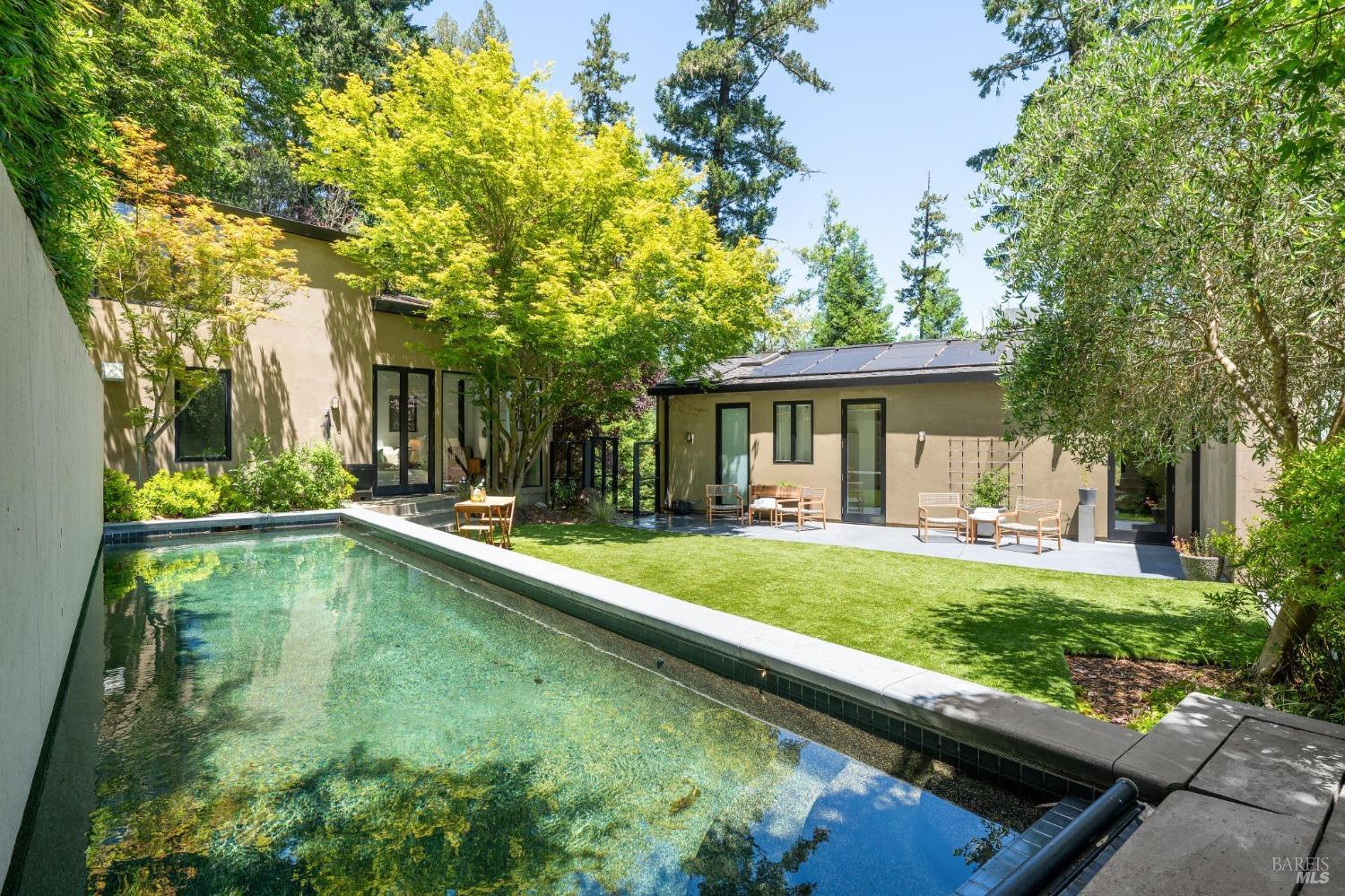 12 Meadow View Ln