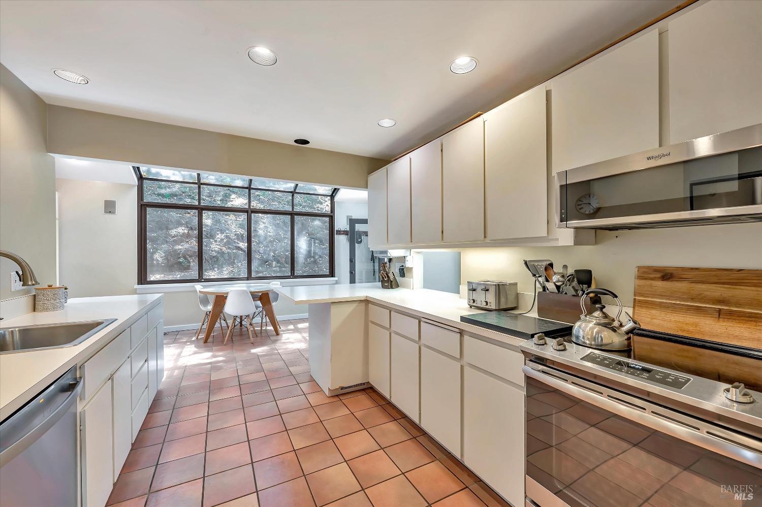 280 Oakcrest Rd
