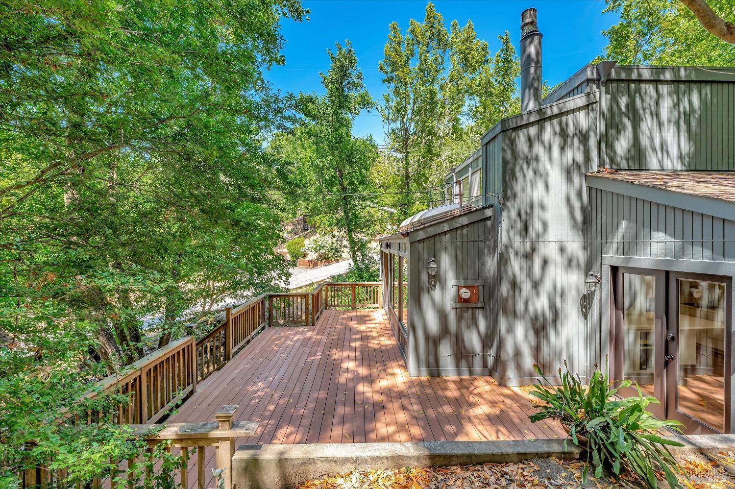 280 Oakcrest Rd