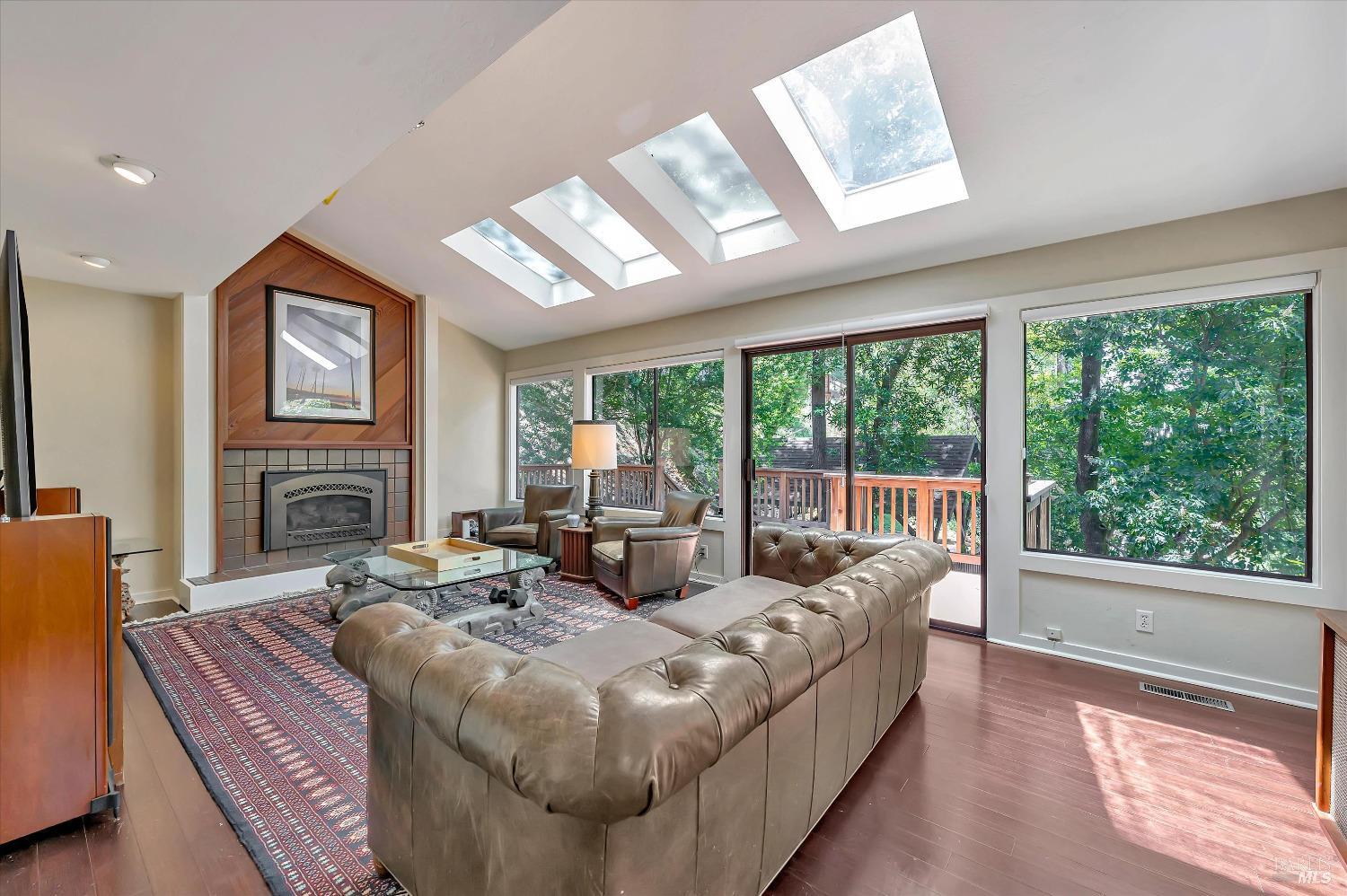 280 Oakcrest Rd