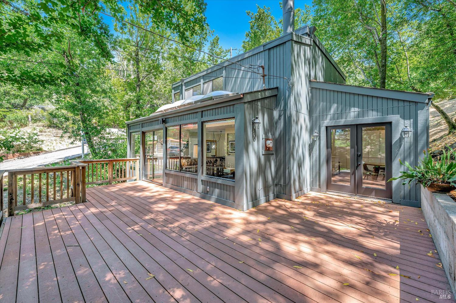 280 Oakcrest Rd
