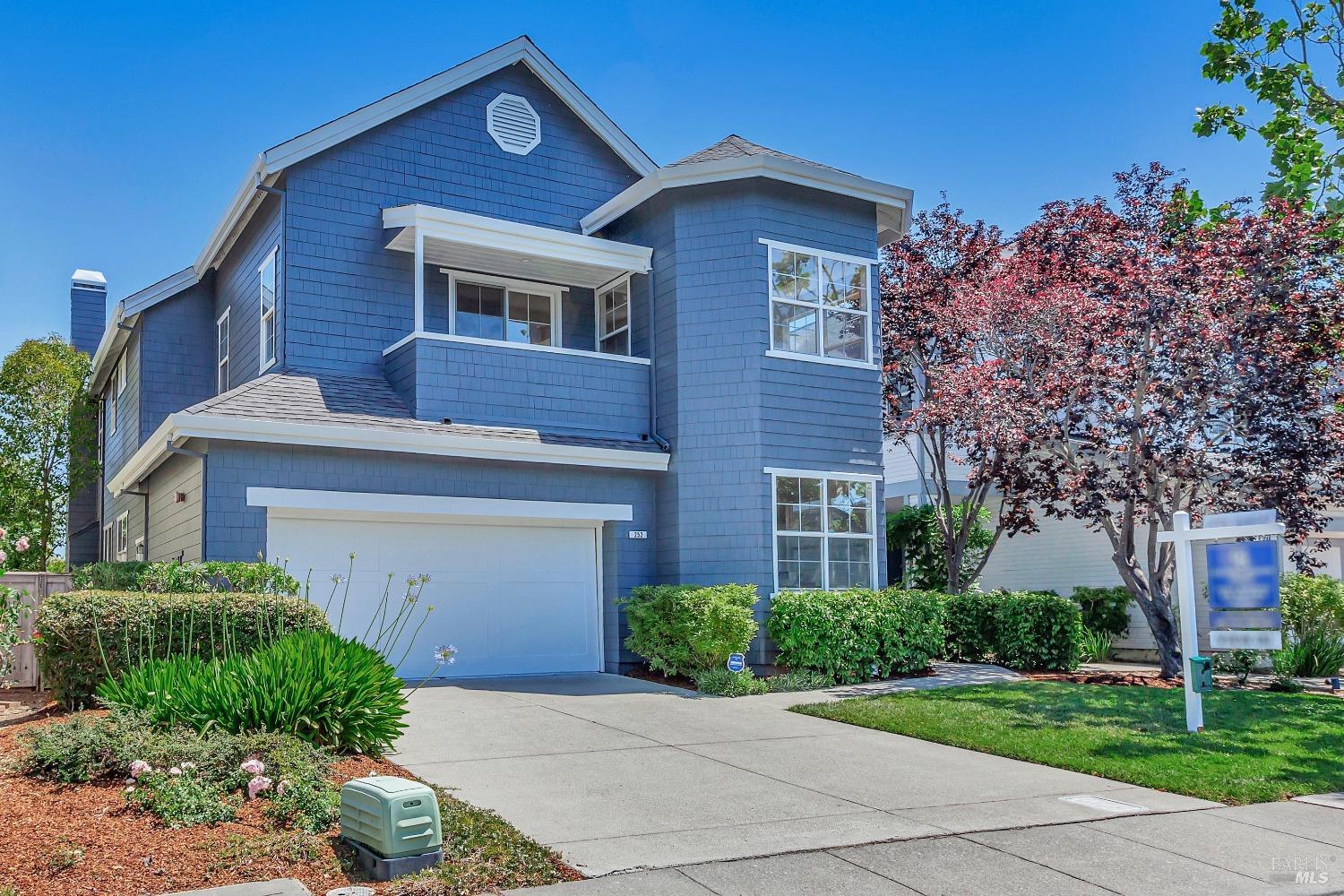 252 Waterside Cir