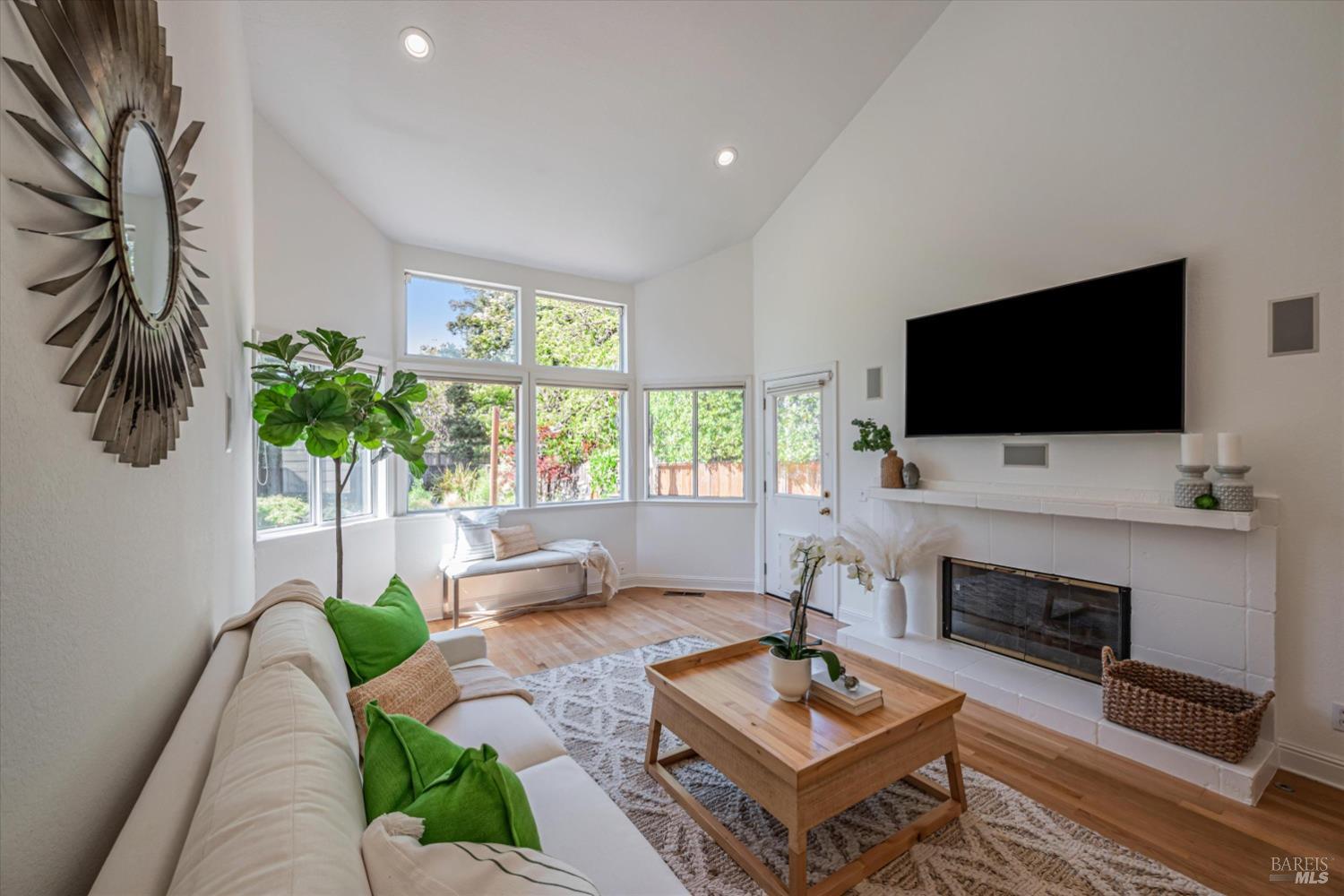 64 Parkview Circle
