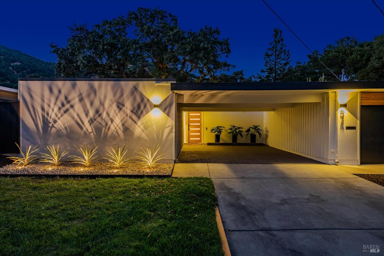 574 Idylberry Road