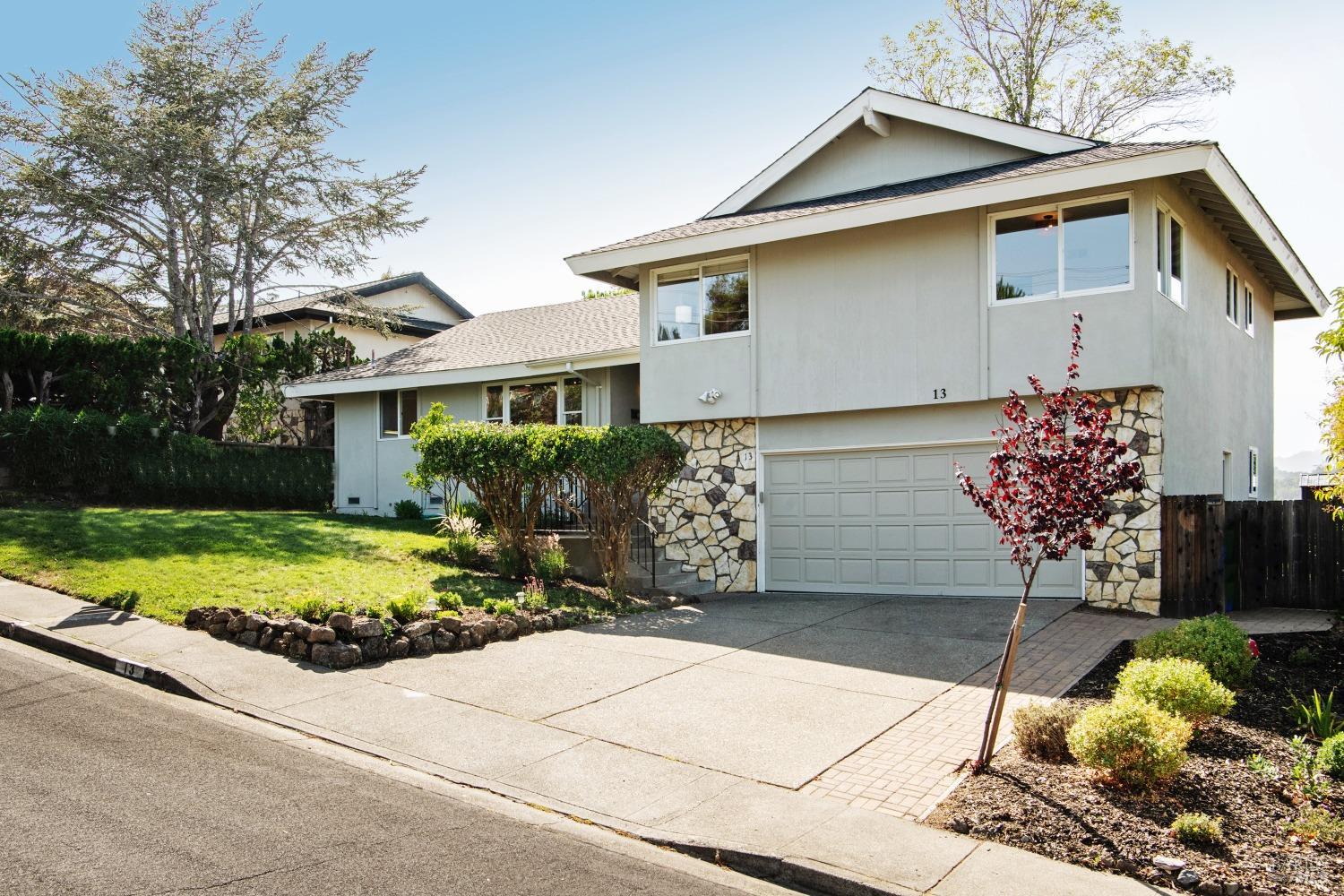 13 Privateer Drive