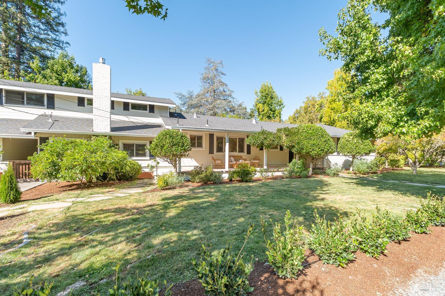 6 Van Ripper Court