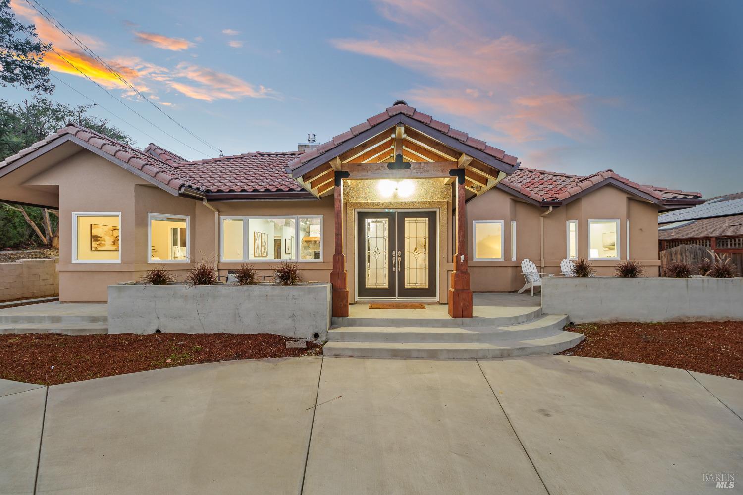 3521 Sleepy Hollow Drive