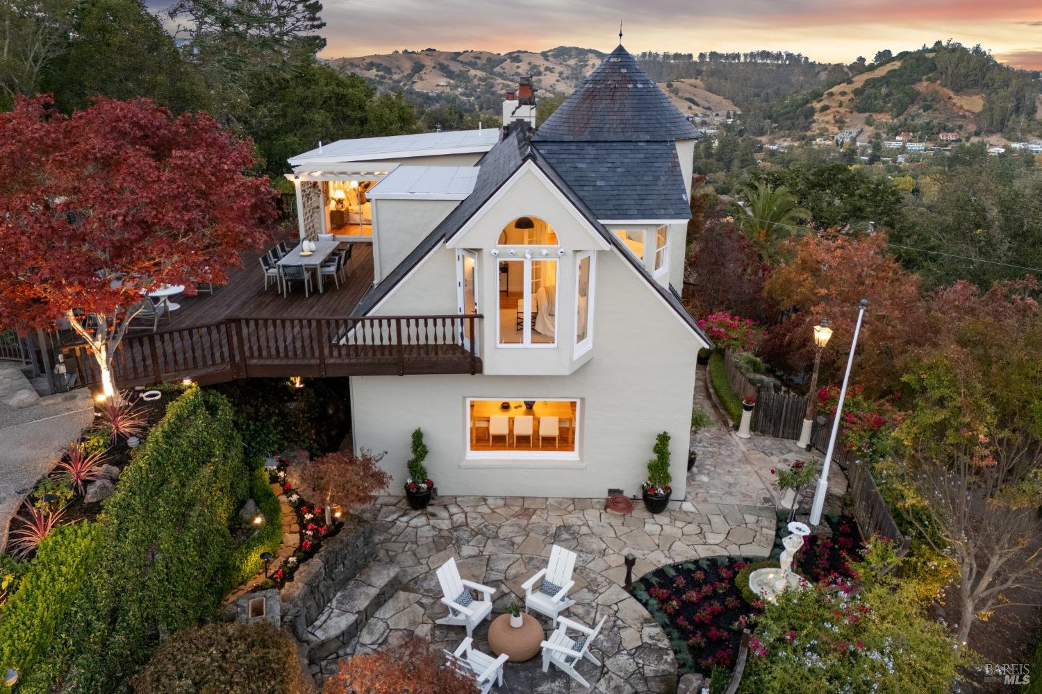 307 Oak Avenue