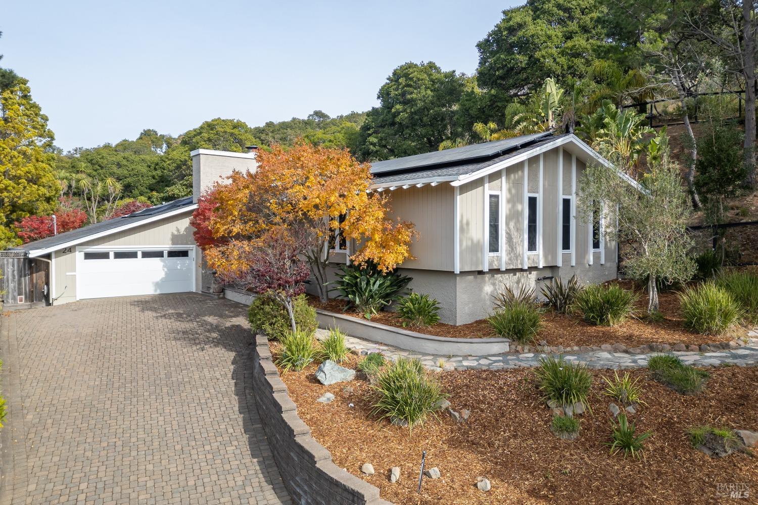 24 Fairwood Court