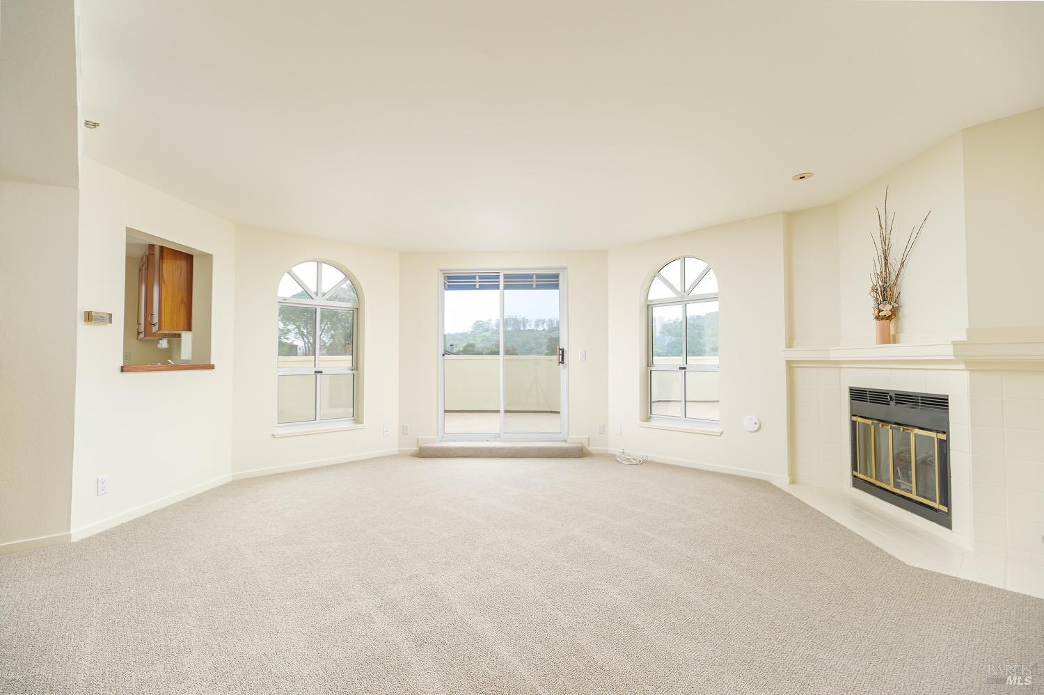 100 Thorndale Drive Unit: #401